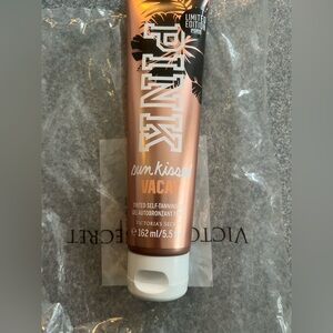 PINK SUN KISSED VACAY TINTED SELF TANNING GEL *NEW* * DISCONTINUED*